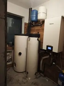 tepelné čerpadlo uvnitř místnosti